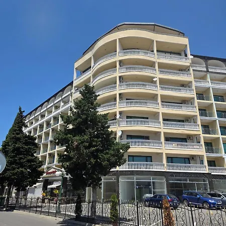 Miramar Palace *
