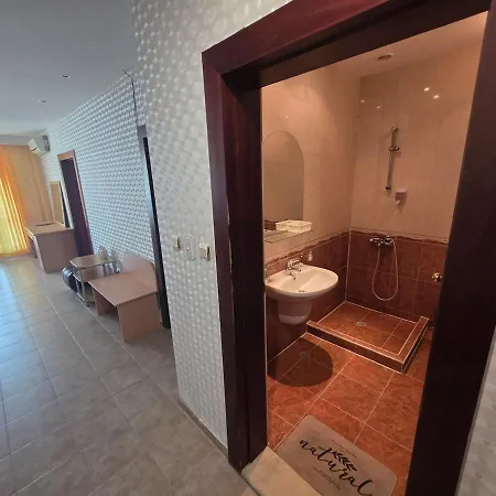 Miramar Palace Apartman *
